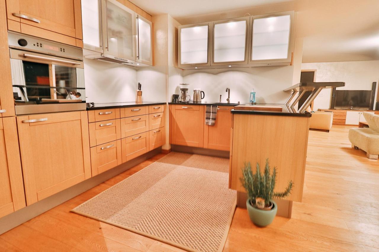Seehaus Lake View 3-Bedroom Apartment Iseltwald Extérieur photo